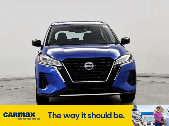 2023 nissan kicks s