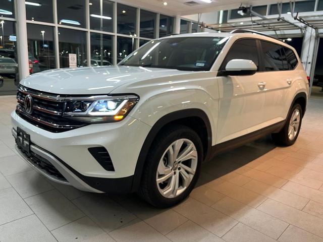 2022 volkswagen atlas 3.6l se w/technology