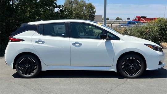 2025 Nissan Leaf