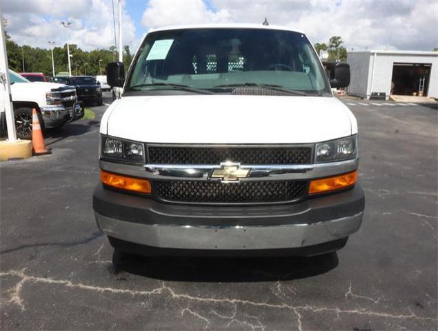 2022 chevrolet express 2500 rwd 2500 regular wheelbase wt