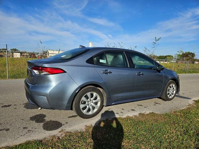 2021 toyota corolla le