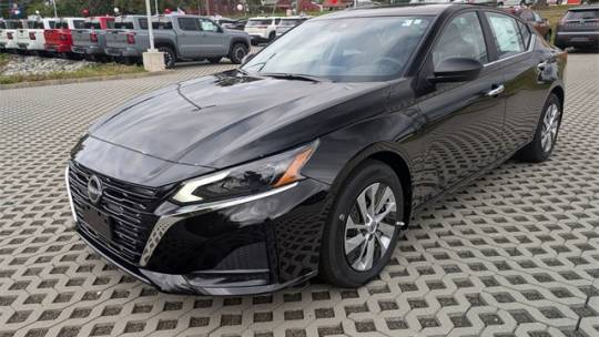 2025 Nissan Altima