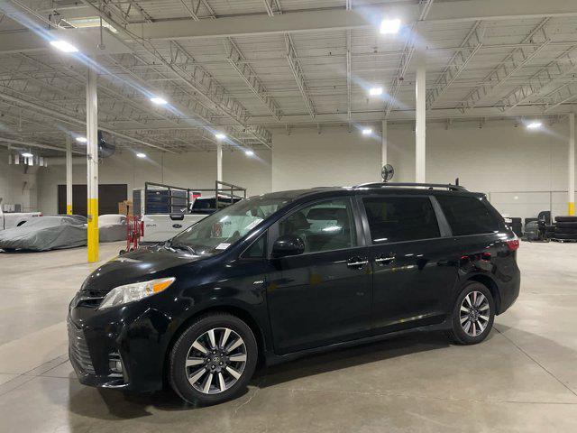 2018 toyota sienna xle