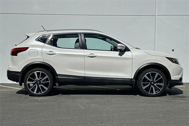 2017 nissan rogue sport sl