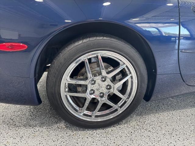 2001 chevrolet corvette base