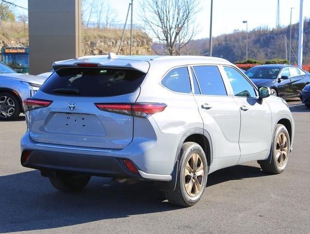 2023 toyota highlander hybrid bronze edition