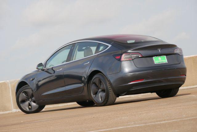 2017 tesla model 3 long range