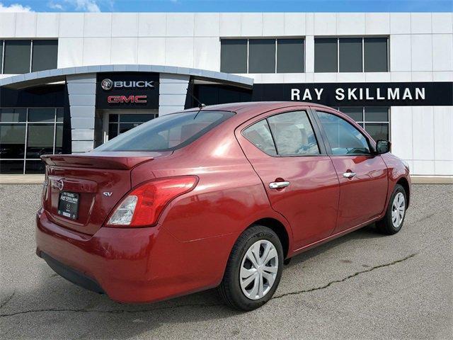 2019 nissan versa 1.6 sv