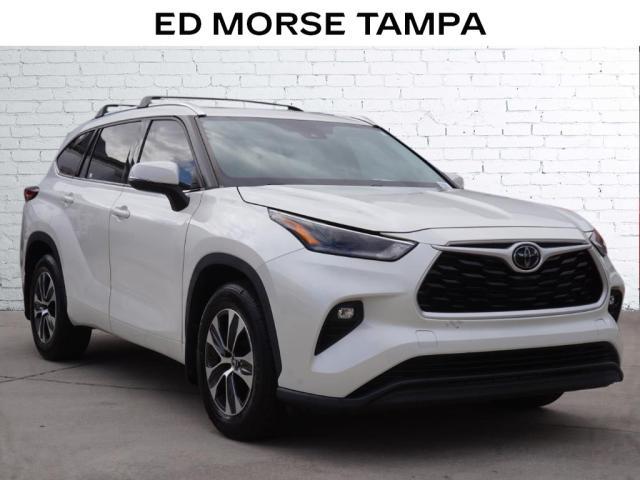 2021 toyota highlander xle