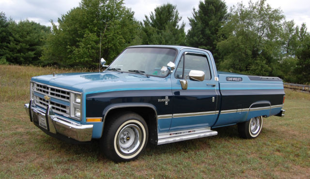 1987 chevy silverado, mint original condition, 350 v8, auto, only 19,500 miles!