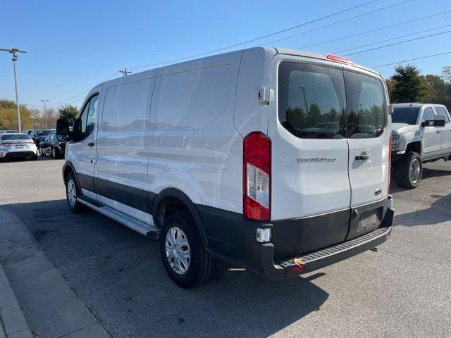 2023 ford transit-250 base