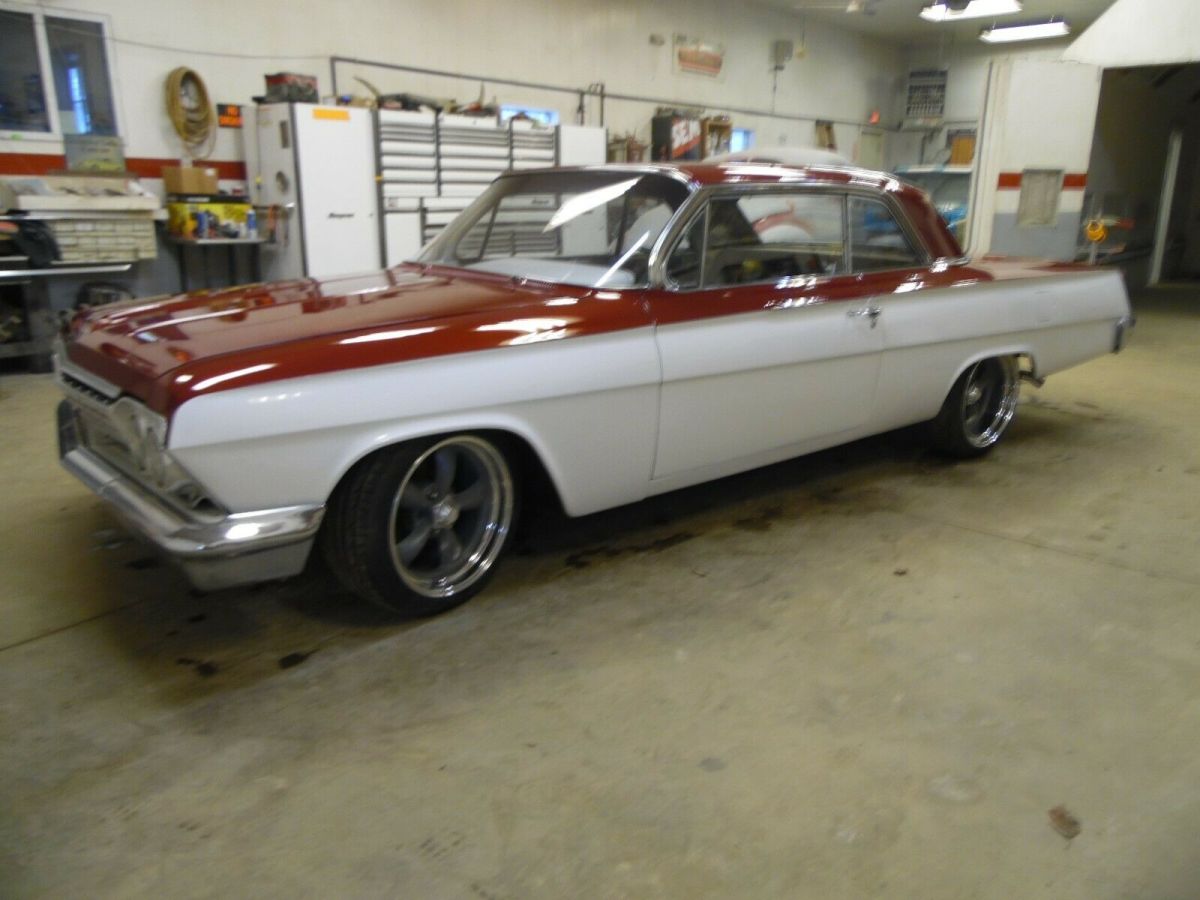 1962 impala ss, rust free, air ride suspension, new paint, no reserve