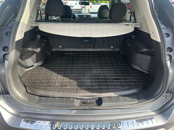 2017 nissan rogue sv