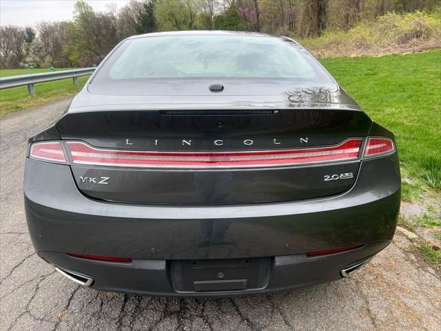 2016 lincoln mkz base