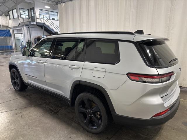 2022 jeep grand cherokee l altitude