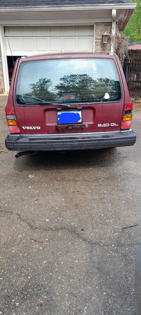 1990 volvo 240 red base