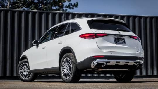 2025 Mercedes-Benz GLC