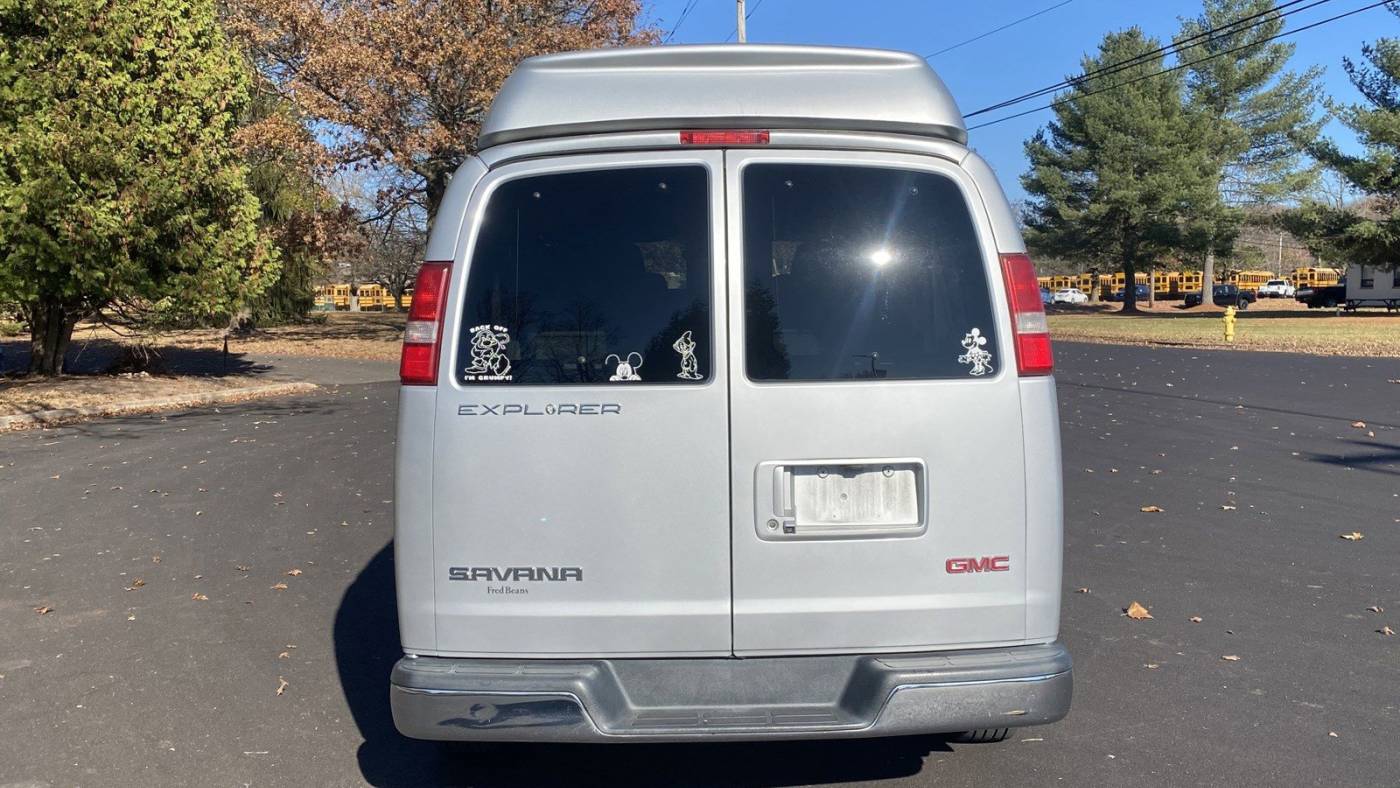 2017 gmc savana lt 2500