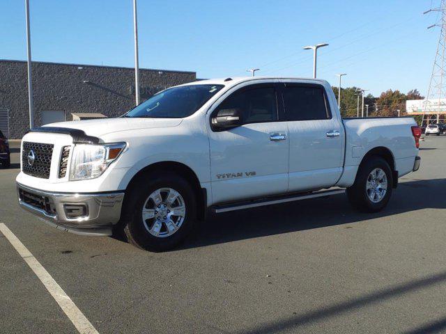 2019 nissan titan sv