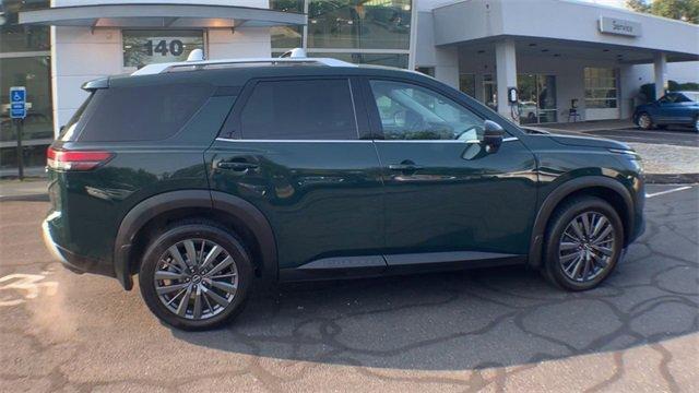 2022 nissan pathfinder sl