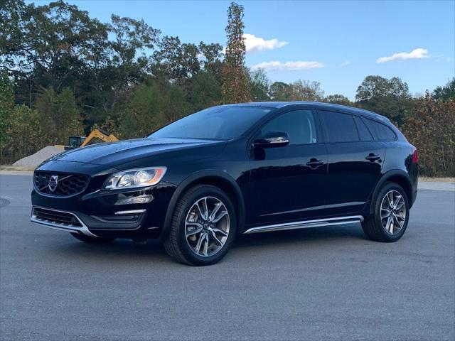 2017 volvo v60 cross country t5