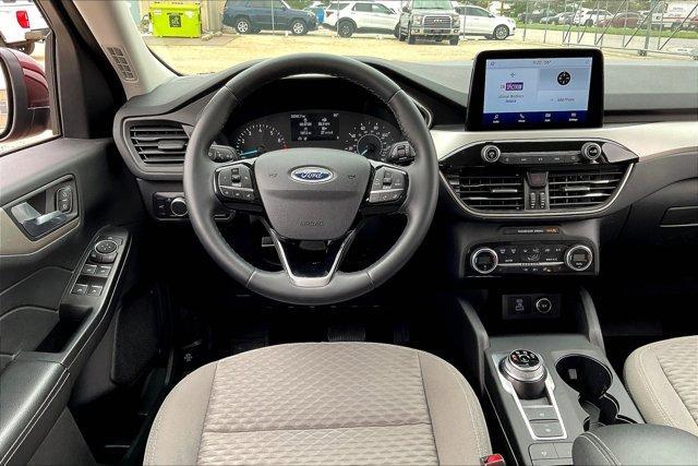 2021 ford escape se