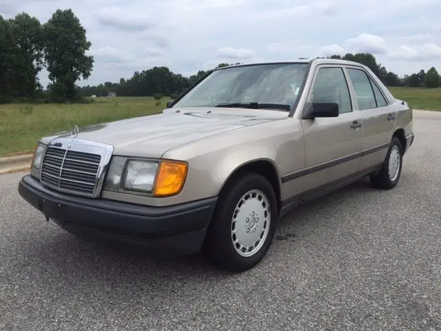 1987 mercedes benz 260e 59k orig miles outstanding all original no reserve!!!