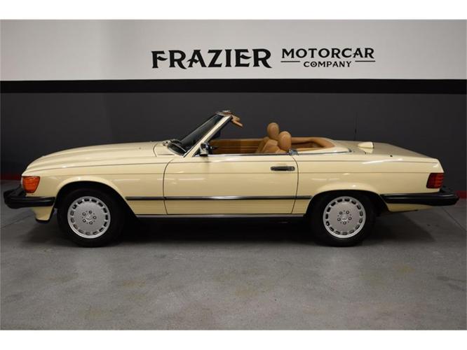 1987 mercedes-benz 560sl in lebanon, tennessee