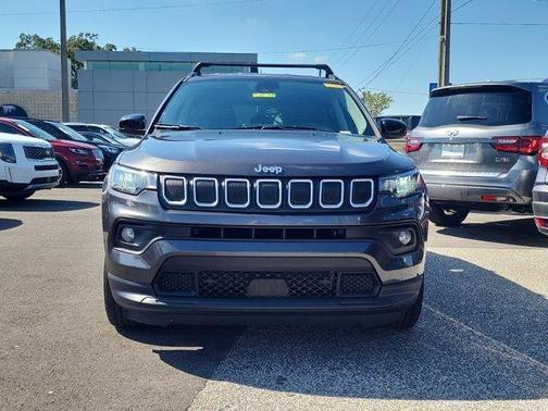 2022 jeep compass in milwaukee, wisconsin