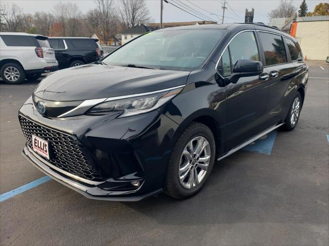 2022 toyota sienna xse 7 passenger