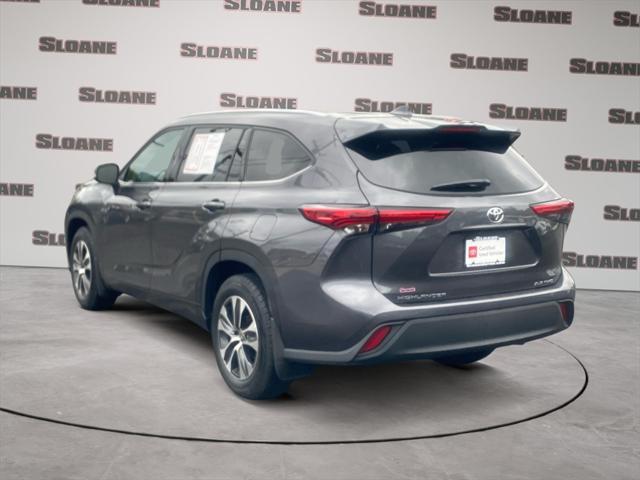 2021 toyota highlander xle