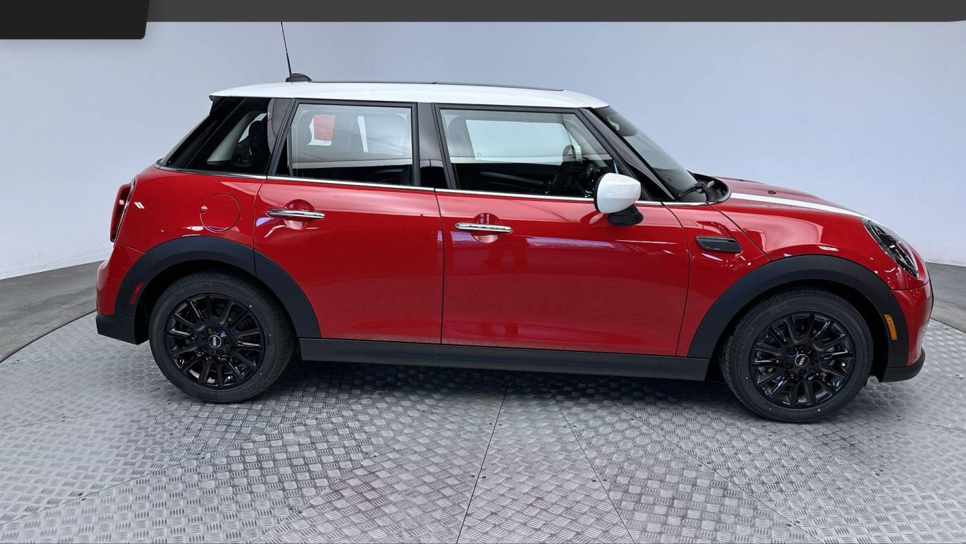 2024 mini hardtop 4 door cooper