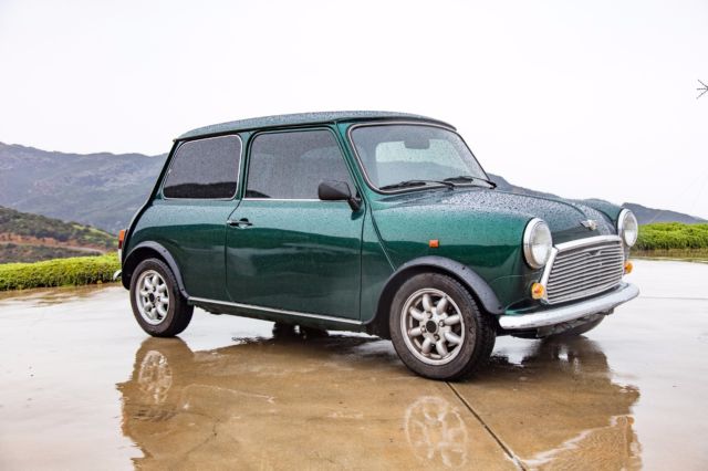 classic austin mini cooper - 1990 - british racing green