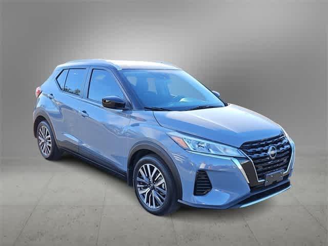 2022 nissan kicks sv