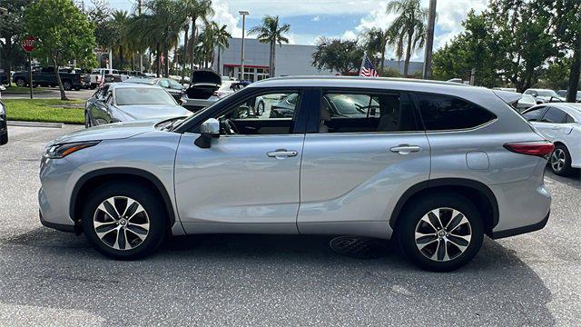 2021 toyota highlander xle