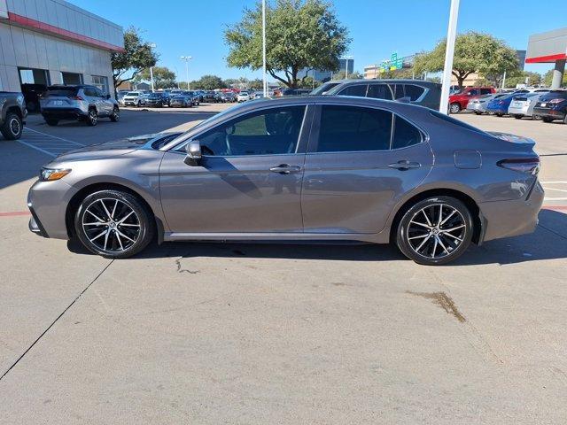 2024 toyota camry se