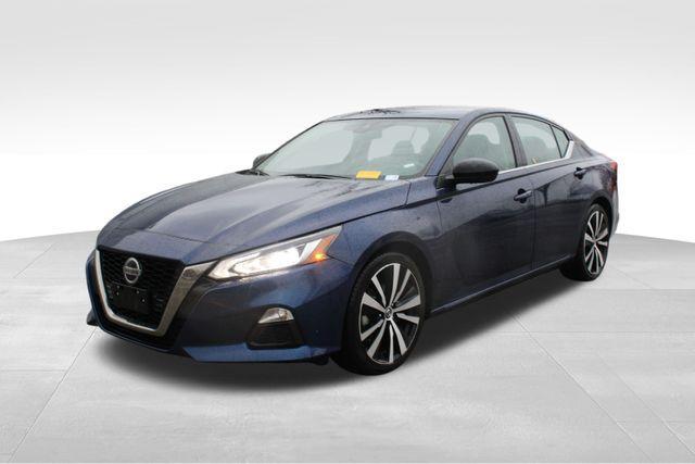 2022 nissan altima 2.5 sr