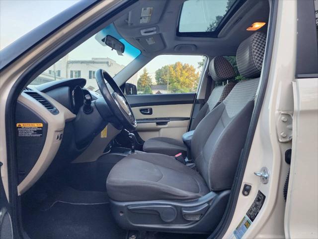 2010 kia soul !