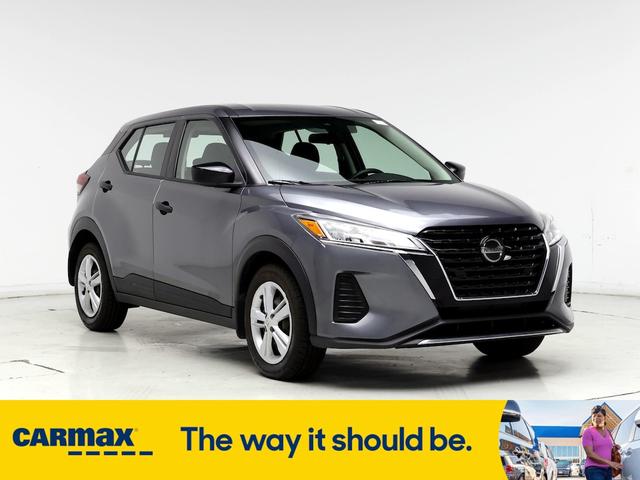 2021 nissan kicks s
