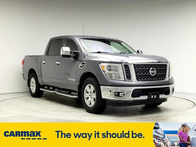 2017 nissan titan sv