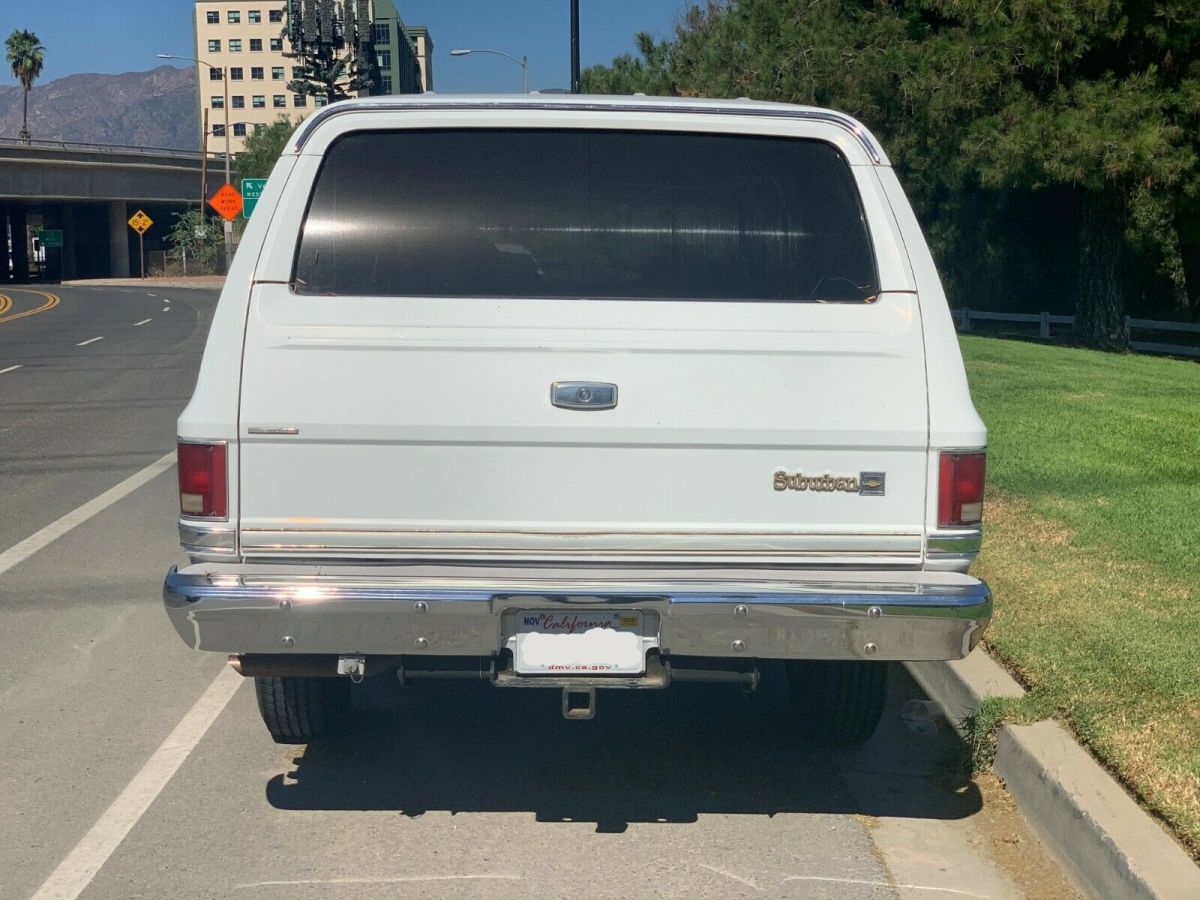 1988 chevrolet suburban silverado v20 4x4 runs amazing rust free one owner chevy