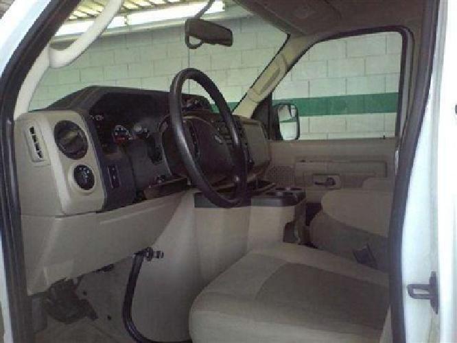 2012 ford e350 super duty passenger xlt van 3d in stockton, ca