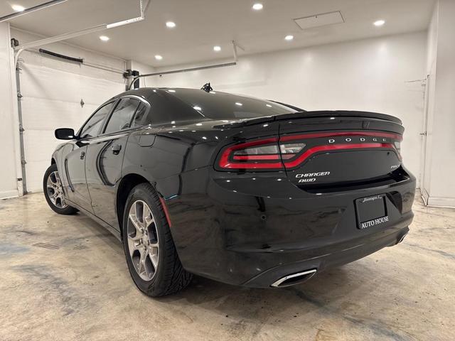 2016 dodge charger sxt