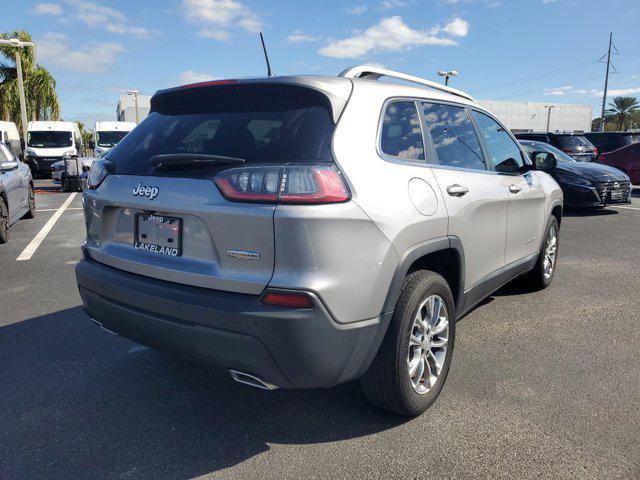 2021 jeep cherokee latitude lux