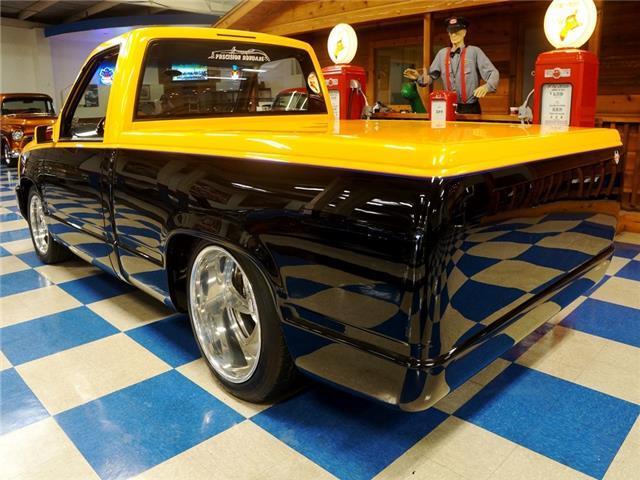 1990 chevrolet custon show-truck aka “cadiklysm†– black / lemon yellow
