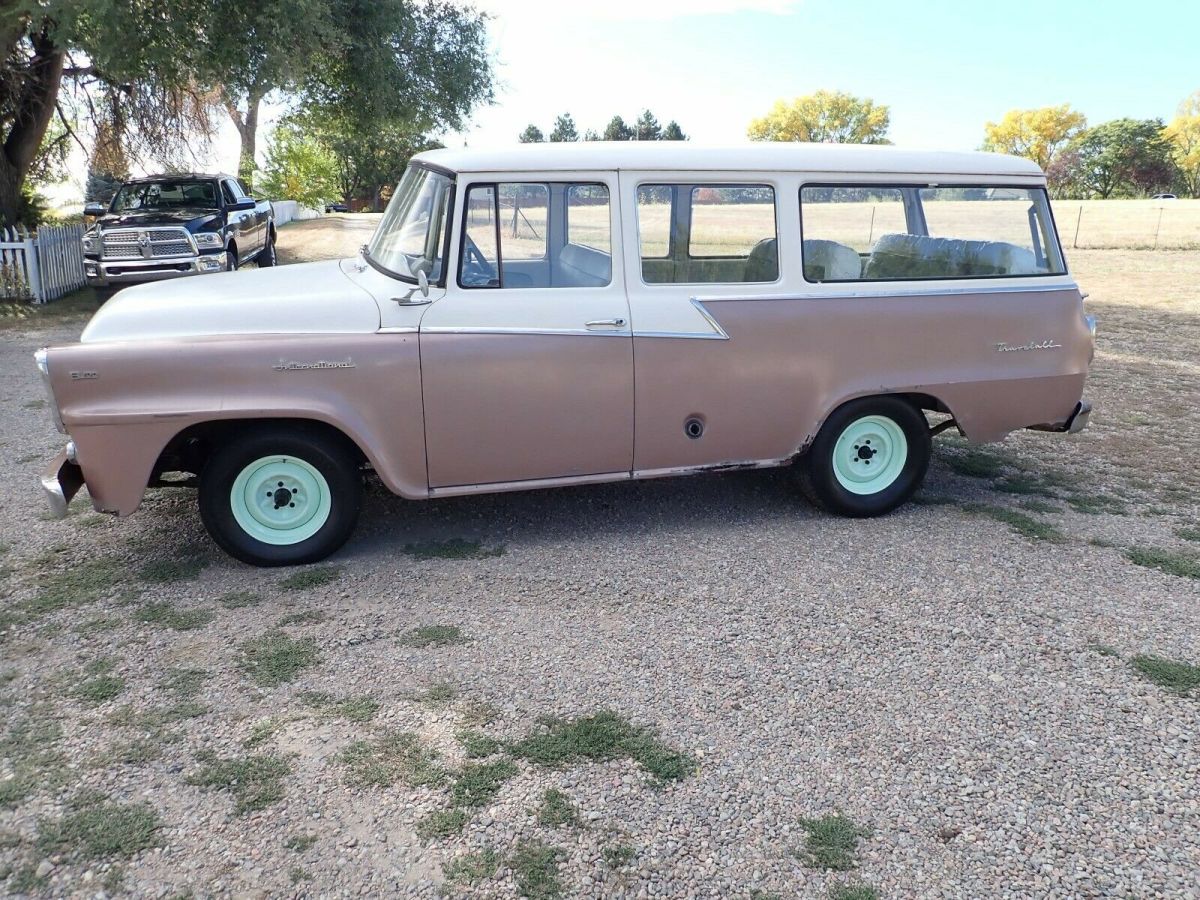 1961 international travelall 3 door very cool & rare !