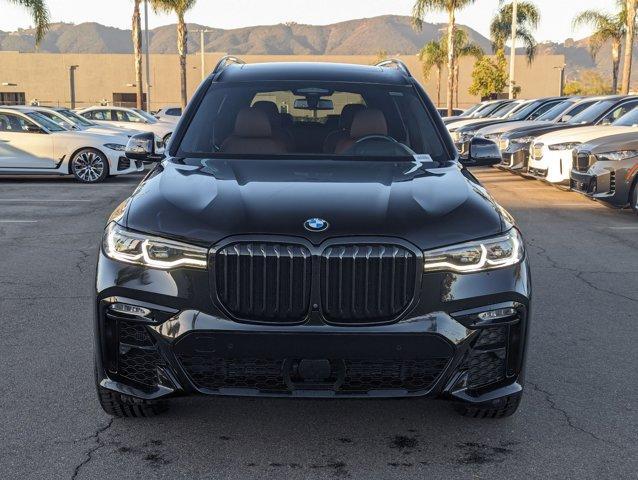 2022 bmw x7 m50i
