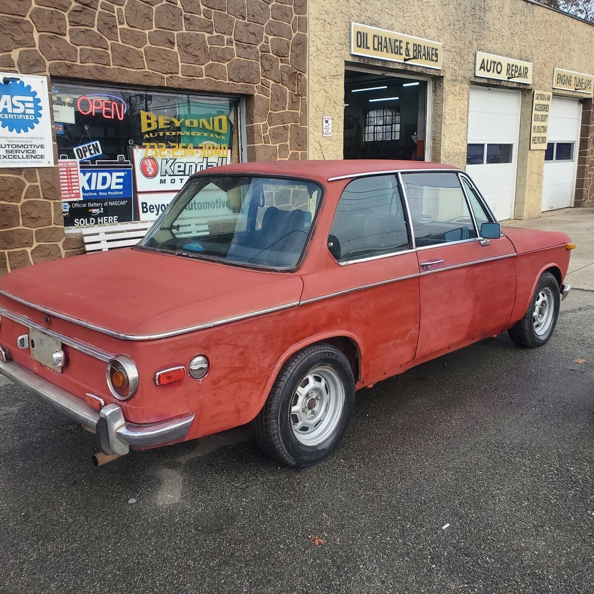 neue klasse bmw e10 2 door coupe