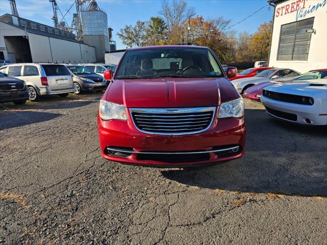 2015 chrysler town & country touring