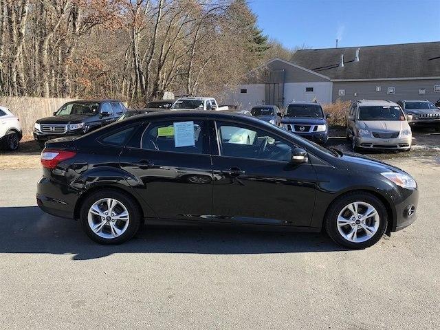 2014 ford focus se se 4dr sedan for sale in horseneck beach, massachusetts